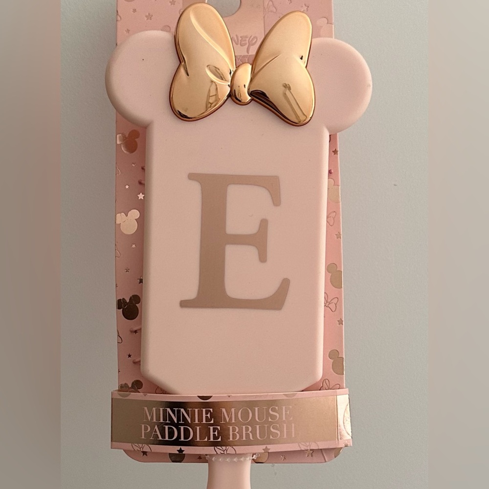 New Disney Minnie Mouse Paddle Brush